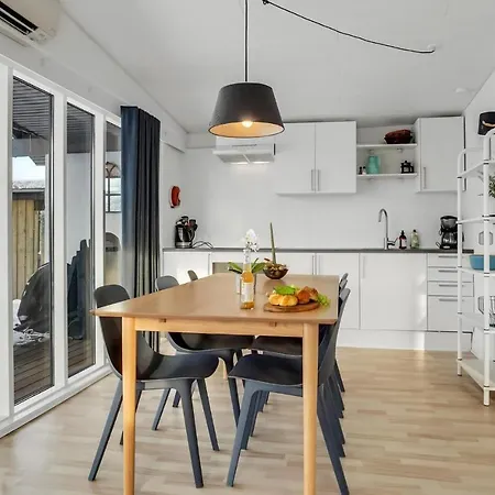 Vakantiehuis Beautiful In With Wifi *