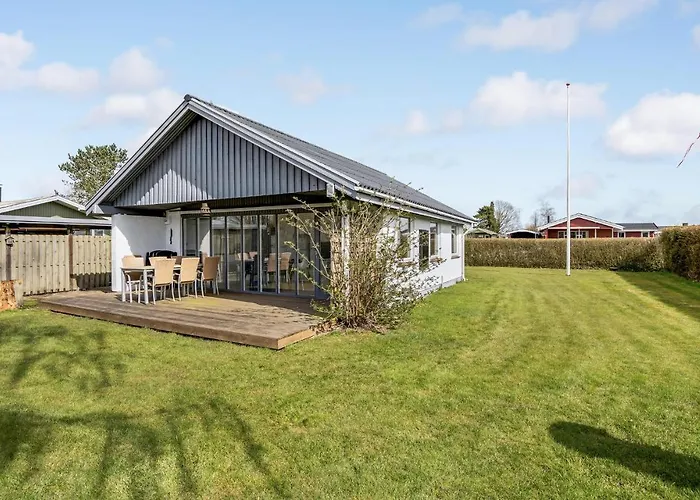 Feriehus Beautiful In With Wifi