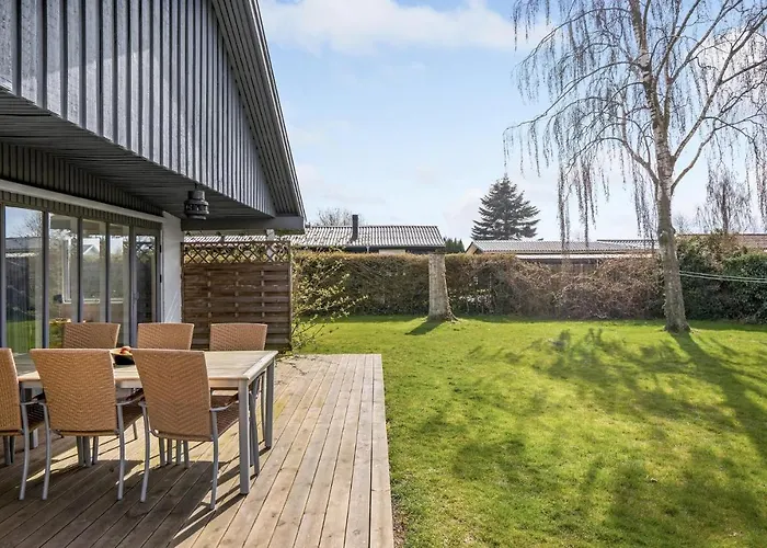 Feriehus Beautiful In With Wifi